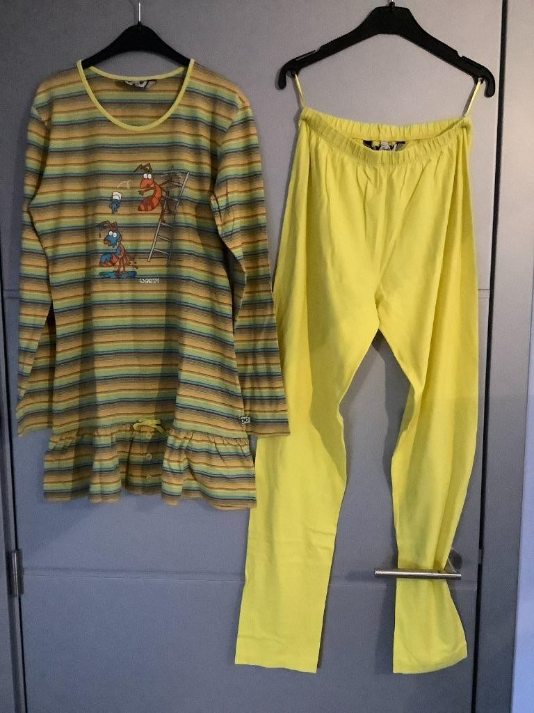 Pyjama's  en ondergoed meisjes maat 152, Nacht- of Onderkleding, Gebruikt, Meisje, Ophalen of Verzenden