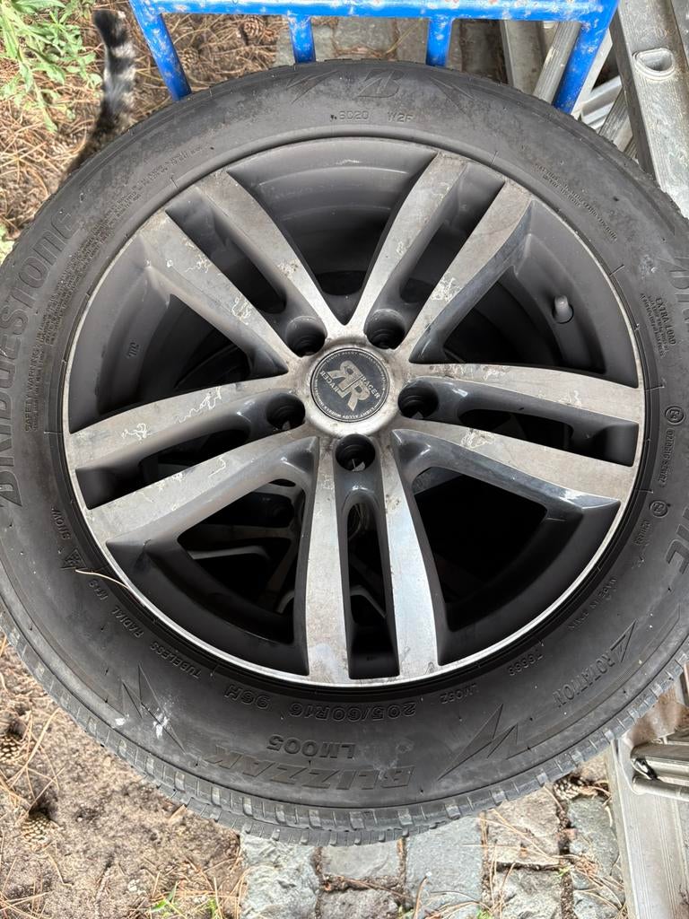 Velgen - met winterbanden-Gebruikt voor Toyota pro ace city, Auto-onderdelen, Banden en Velgen, Ophalen, Gebruikt, Velg(en), 16 inch