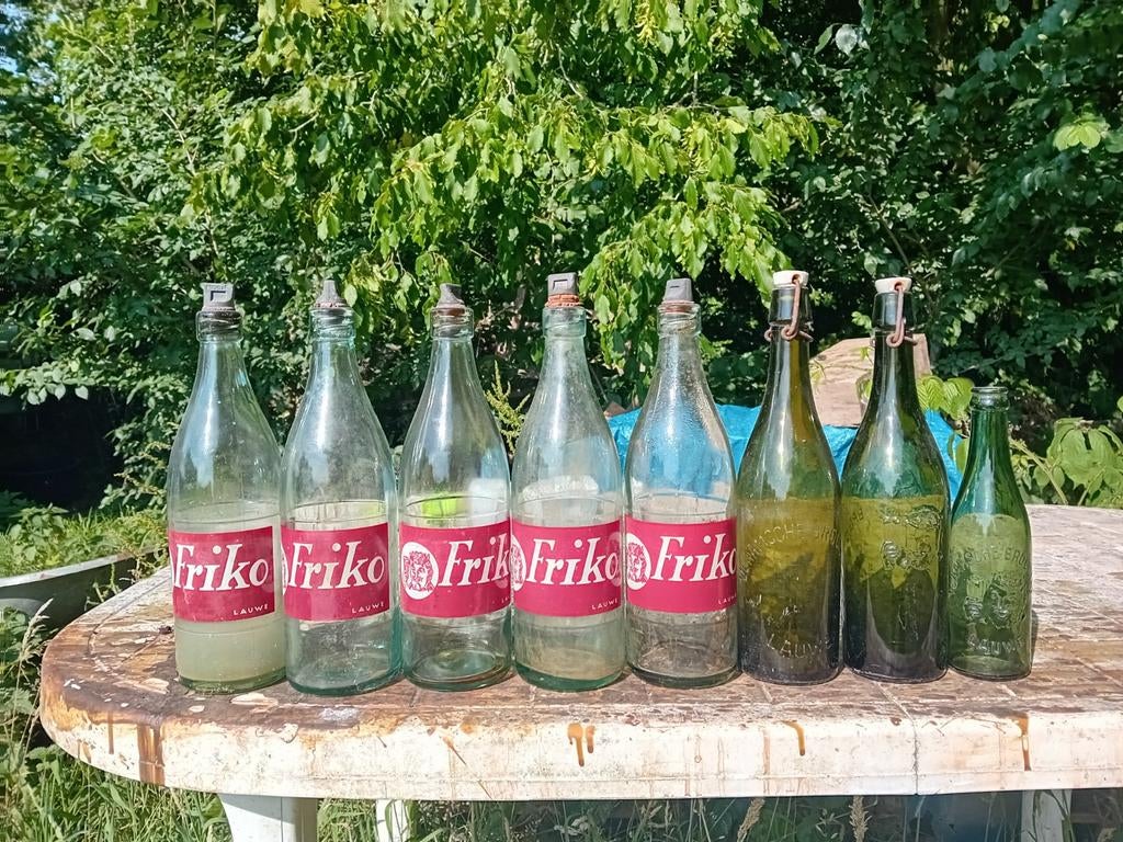bierflessen limonadefles brouwerij Friko vlaamsche Lauwe, Ophalen of Verzenden