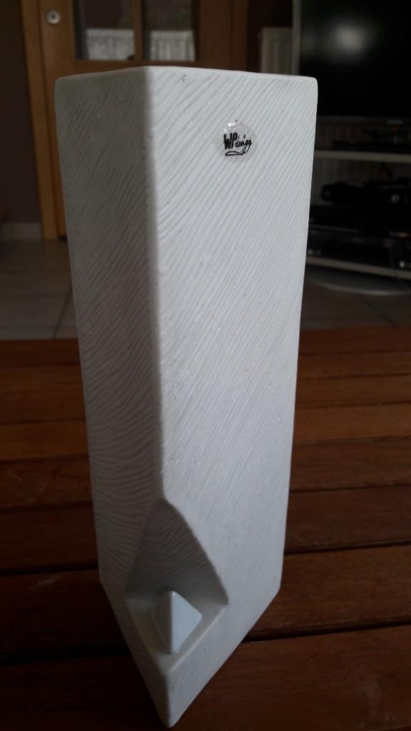 Keramiek vaas WP Design (kleur witgrijs)., Ophalen of Verzenden, Nieuw, Aardewerk of Porselein, Minder dan 50 cm
