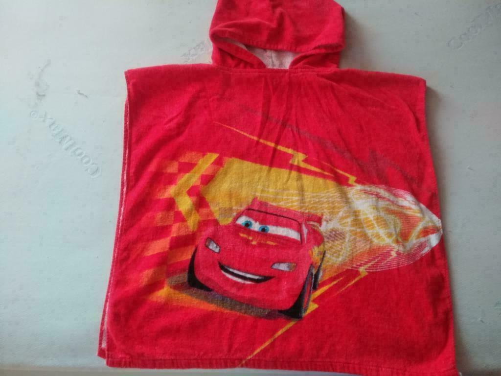 poncho cars sortie de bain avec capuche, Enfants & Bébés, Autres marques, Enlèvement, Utilisé, Autres types