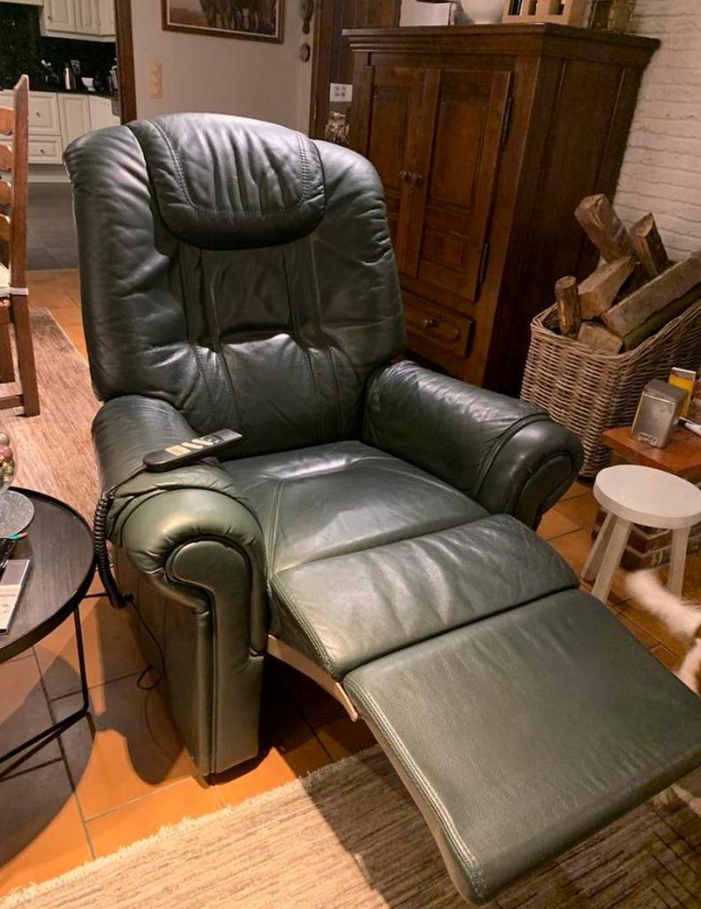Fauteuil inclinable motorisé en cuir vert foncé, Maison & Meubles, Fauteuils, Enlèvement, Comme neuf