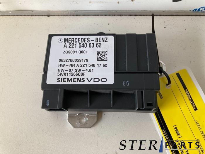 Module pompe carburant d'un Mercedes CLS-Klasse, Enlèvement ou Envoi, 3 mois de garantie, Utilisé, Mercedes-Benz