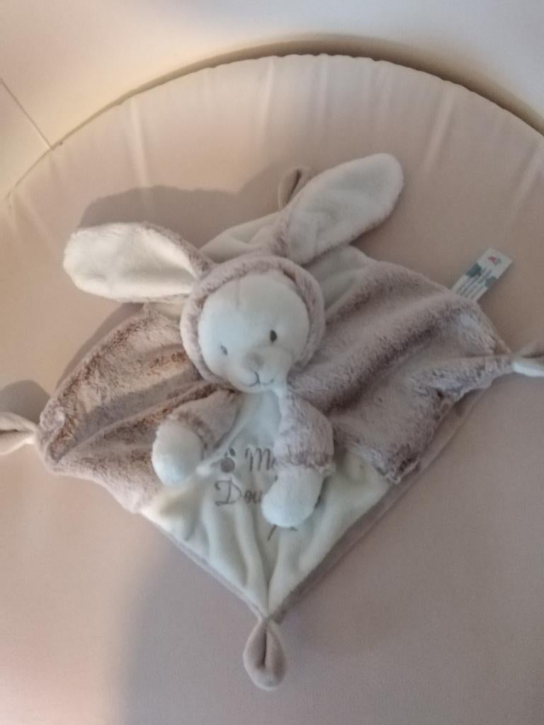 merk nicotoy beer konijnpak mon doudou (doos juni2024), Ophalen of Verzenden, Nieuw, Beer