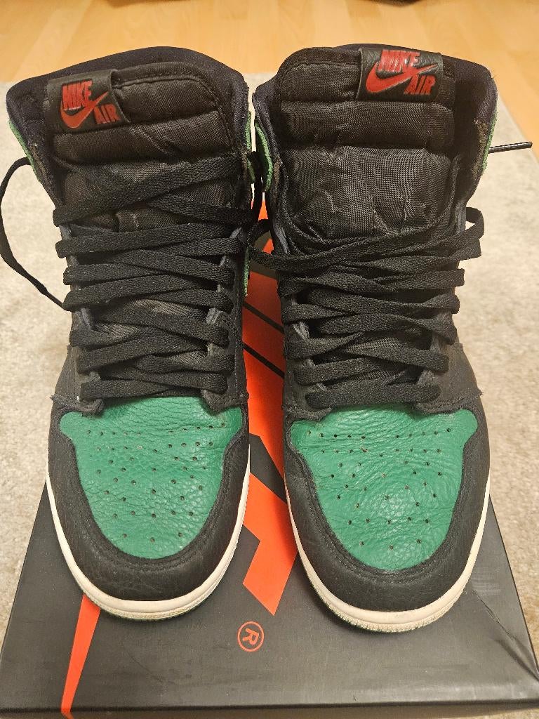 Air Jordan 1 High Pine Green pointure 44, Ophalen, Zwart, Nike, Zo goed als nieuw