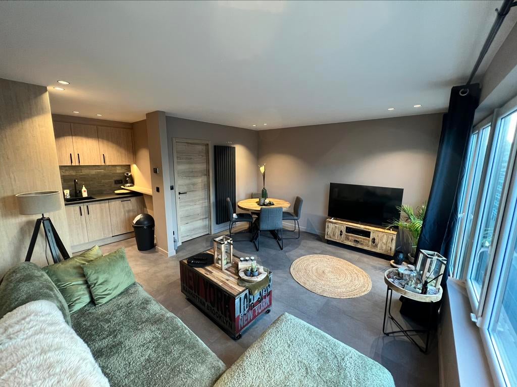 Nieuw gerenoveerde studio met aparte slaapkamer vlakbij zee, Immo, Appartementen en Studio's te huur, Provincie West-Vlaanderen