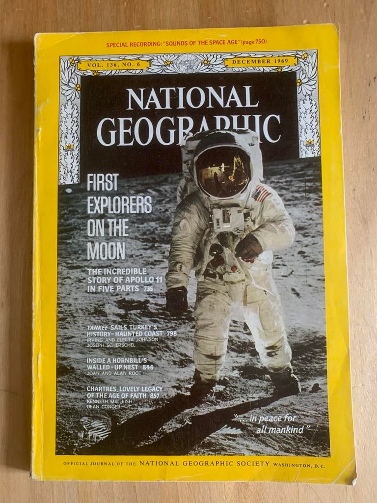 National geographic mission Apollo 11 de 1969, Livres, Enlèvement ou Envoi, Comme neuf