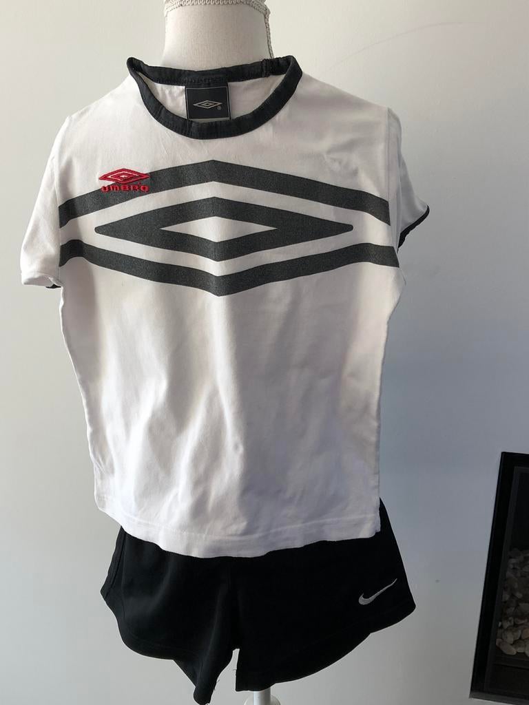 Voetbal tenue jongen maat 128, Maat XS of kleiner, Zo goed als nieuw, Set