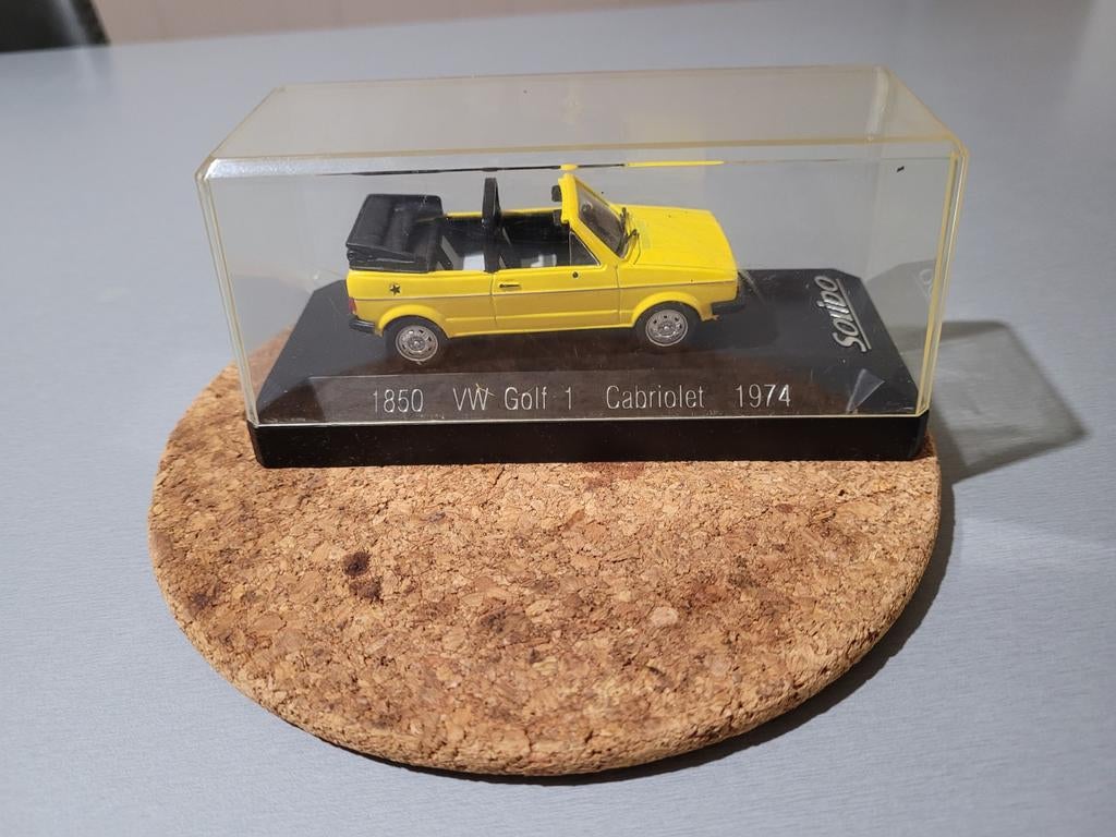 Vw golf 1 cabrioletschaalmodel Solido., Ophalen of Verzenden