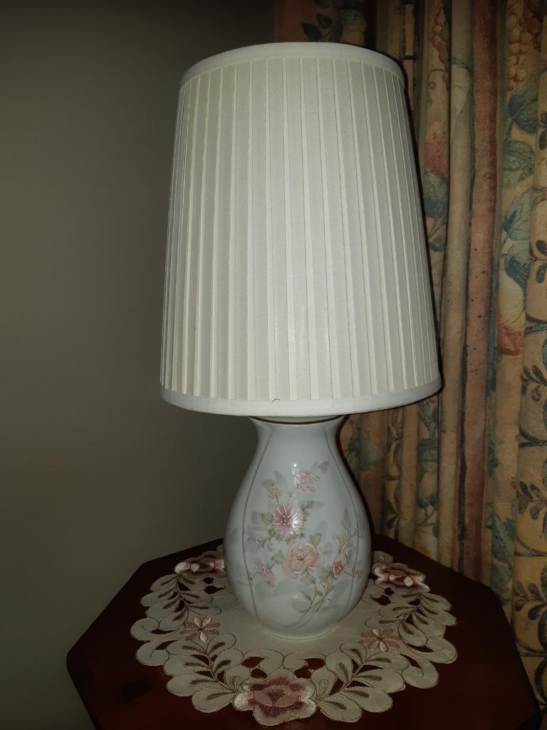 Limoges  lamp 46 cm hoog, Enlèvement, Comme neuf