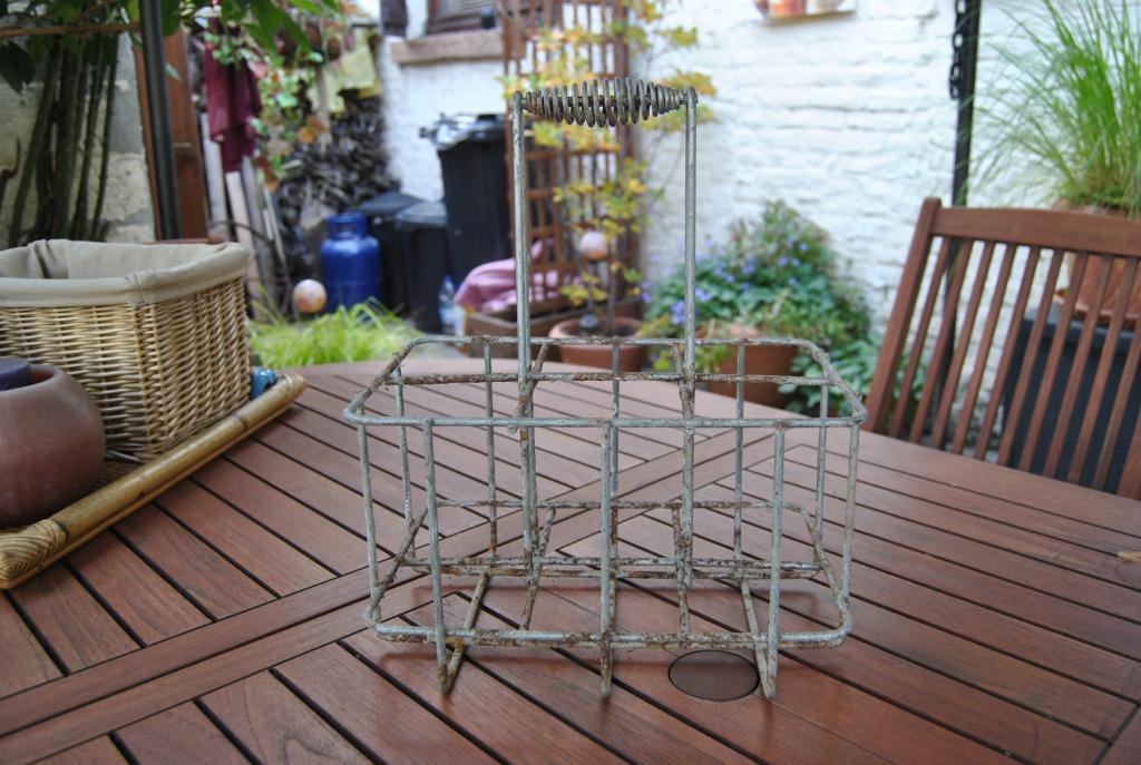 Antieke stalen flessenhouder, Antiek en Kunst, Ophalen of Verzenden