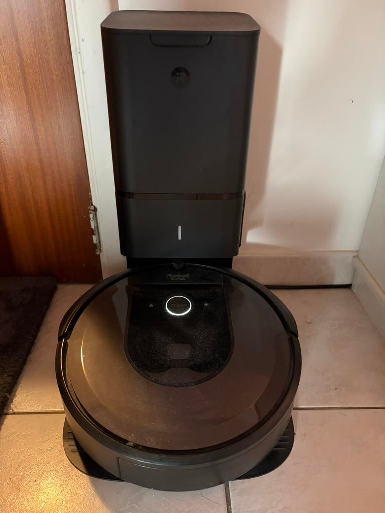 iRobot Roomba i7+ stofzuiger met reinigingsbase, Ophalen, Gebruikt