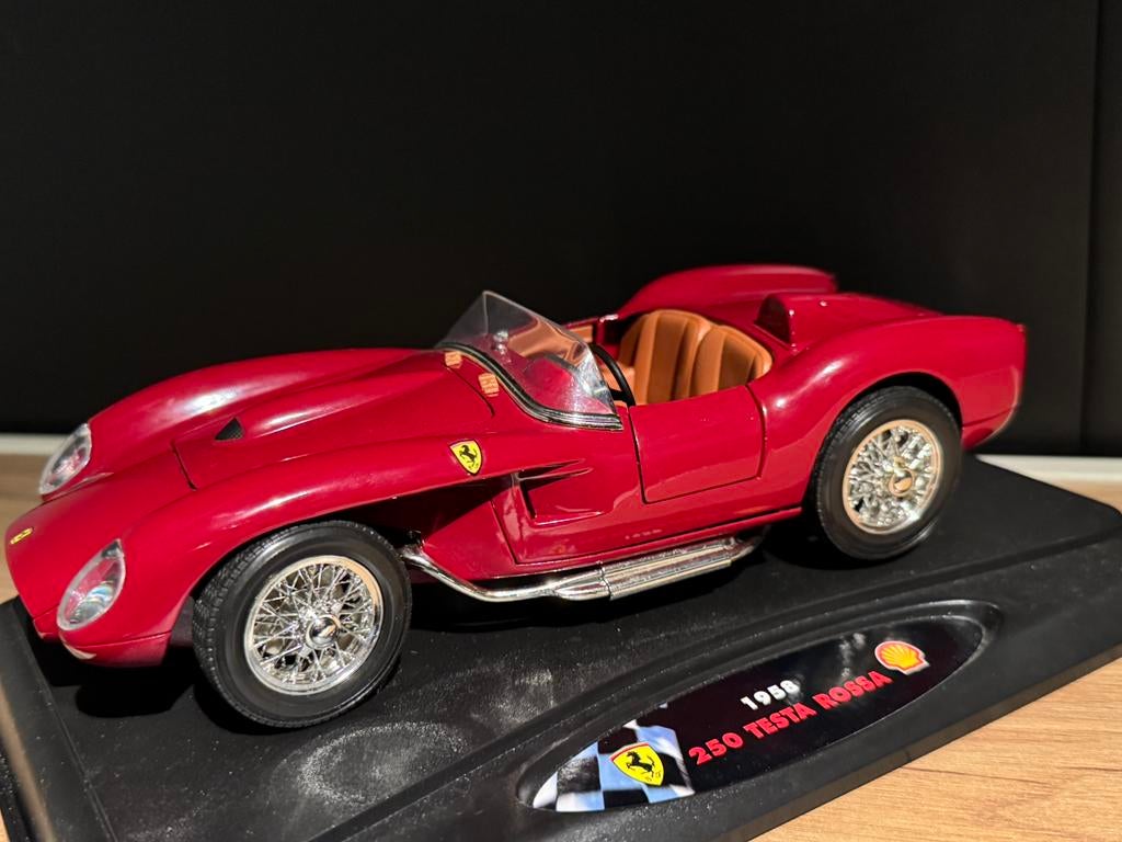 Ferrari 250 Testa Rossa 1958, Enlèvement, Comme neuf