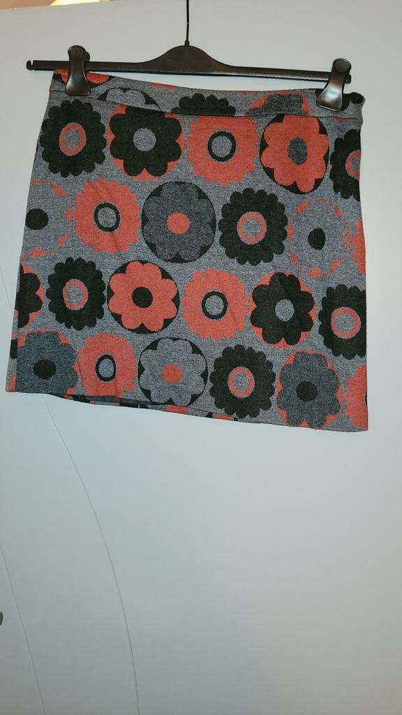 Rok E5-mode maat 44 rood / zwart, Enlèvement ou Envoi, Au-dessus du genou, Comme neuf, E5 mode