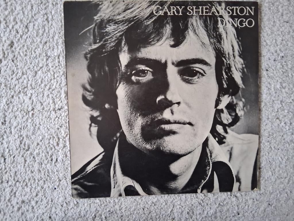 À Gary Shearston, Dingo, Enlèvement ou Envoi