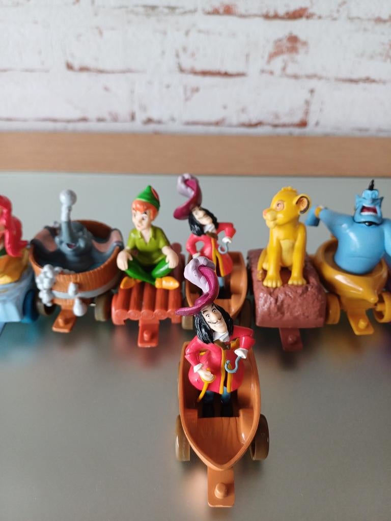 11 figuren Disney trein, Verzamelen, Ophalen of Verzenden