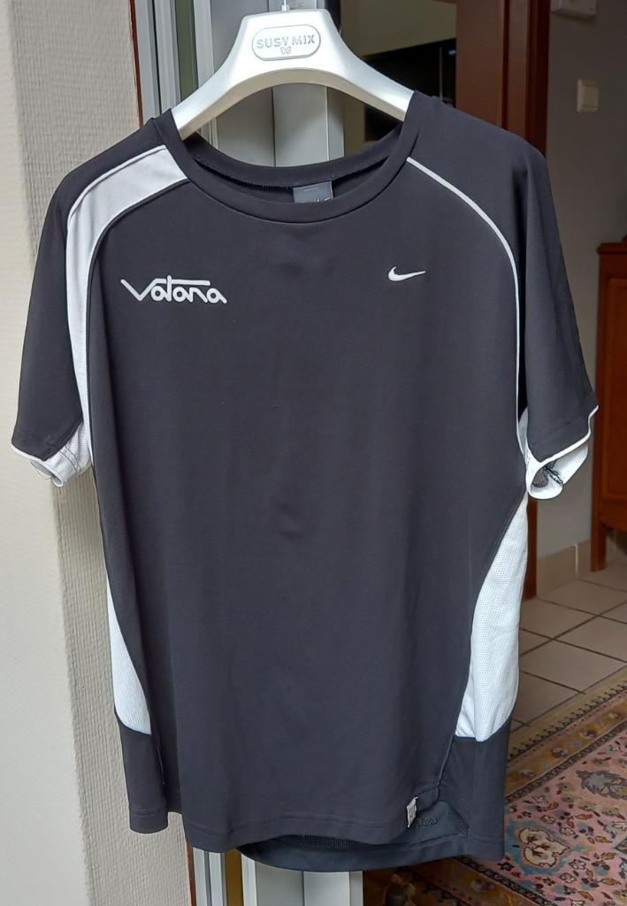 kleding/Fiets of sportschirt Nike kleur zwart maat Large, Kleding | Heren, Sportkleding, Maat 52/54 (L), Zwart, Nike, Ophalen of Verzenden
