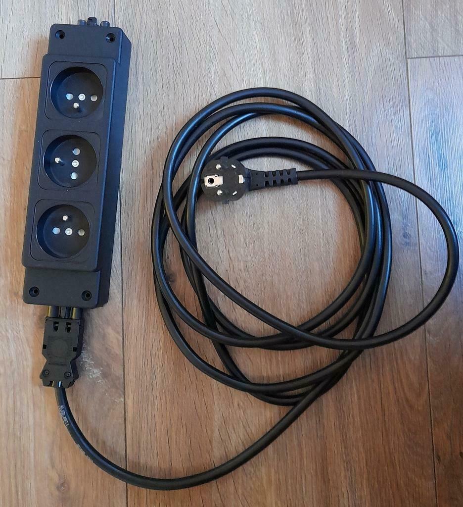 Multiprise NETBOX avec rallonge 3.5m, 16A 250V, Enlèvement ou Envoi, Neuf, Prise de courant