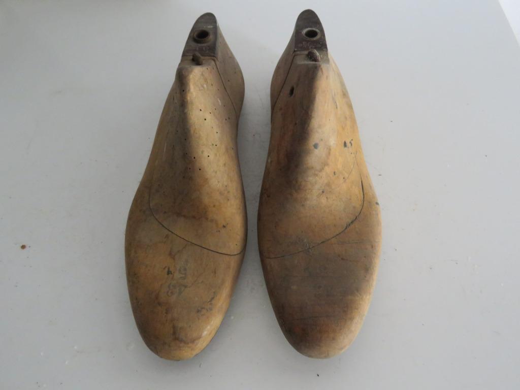 Paire de chaussure ancienne dure taille 43, Enlèvement ou Envoi