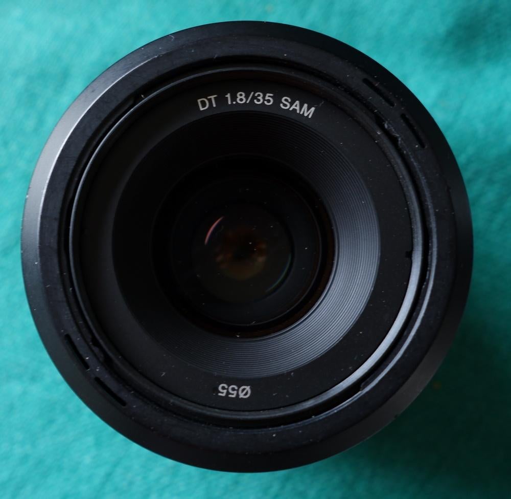 sony lens 35mm, Enlèvement, Comme neuf, Lentille standard