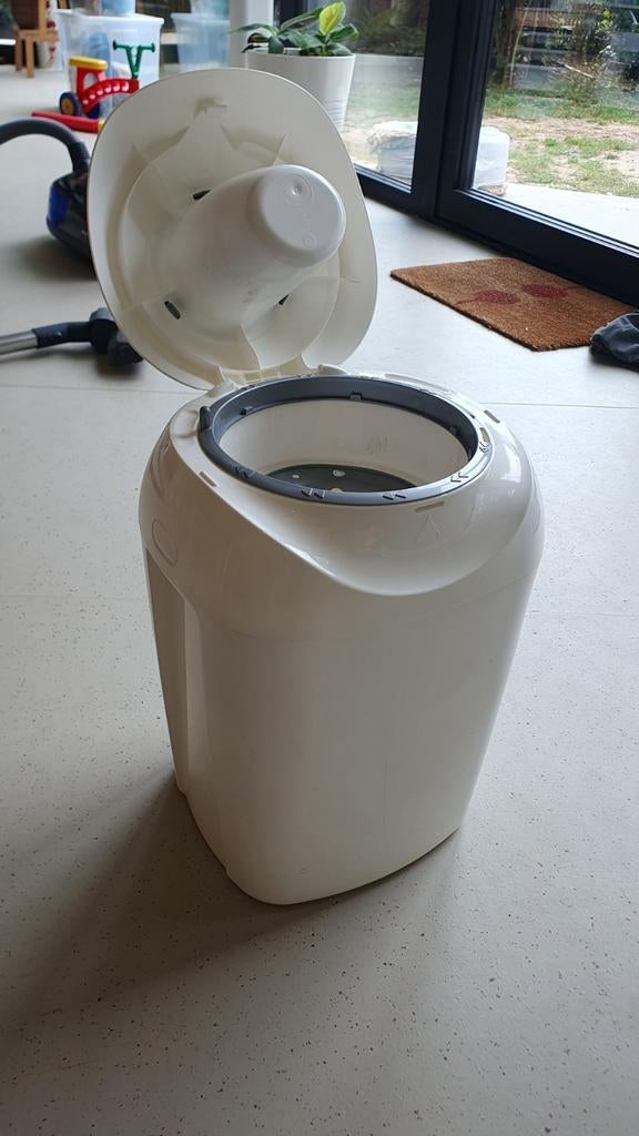Tommee Tippee Sangenic Tec luieremmer 2x, Kinderen en Baby's, Badjes en Verzorging, Zo goed als nieuw, Luieremmer, Sangenic, Ophalen