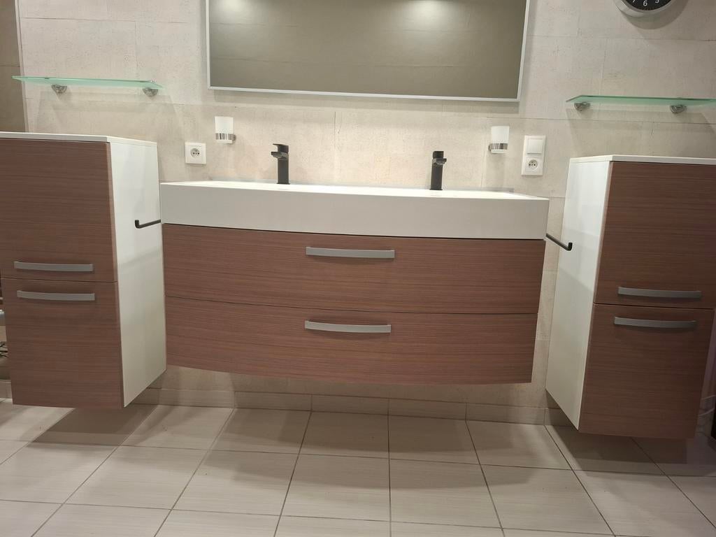 Curved badkamermeubel + kolomkasten + .. van 799€ naar 750€., Ophalen, Zo goed als nieuw