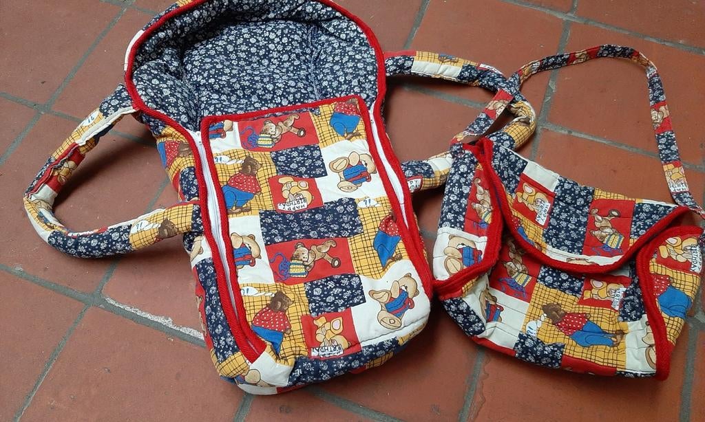 Draagmand en tas voor poppen, Kinderen en Baby's, Speelgoed | Poppen, Ophalen, Zo goed als nieuw, Babypop