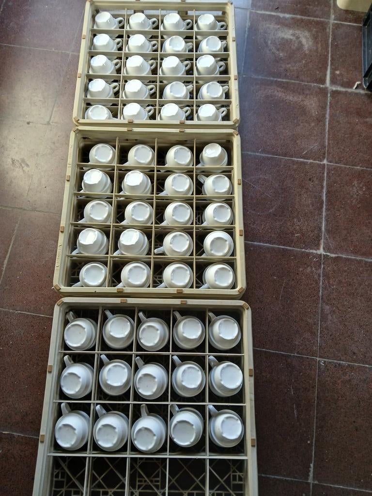 Witte horecakoffietassen, met of zonder mand v afwasmachine, Ophalen