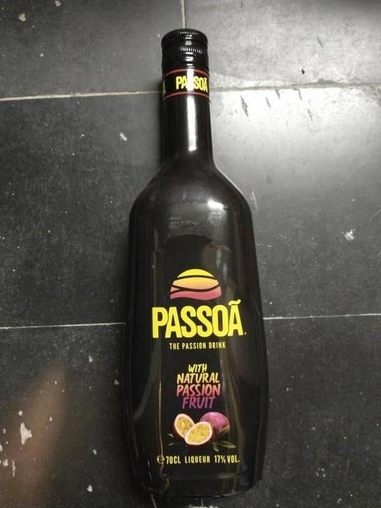 Passoa 70cl, Verzamelen, Ophalen of Verzenden, Zo goed als nieuw