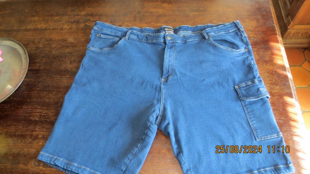 TWEE korte heren jeansbroeken ( NIEUW ! ) Atlas for Men 5 XL, Blauw, Atlas for men, Overige jeansmaten, Nieuw
