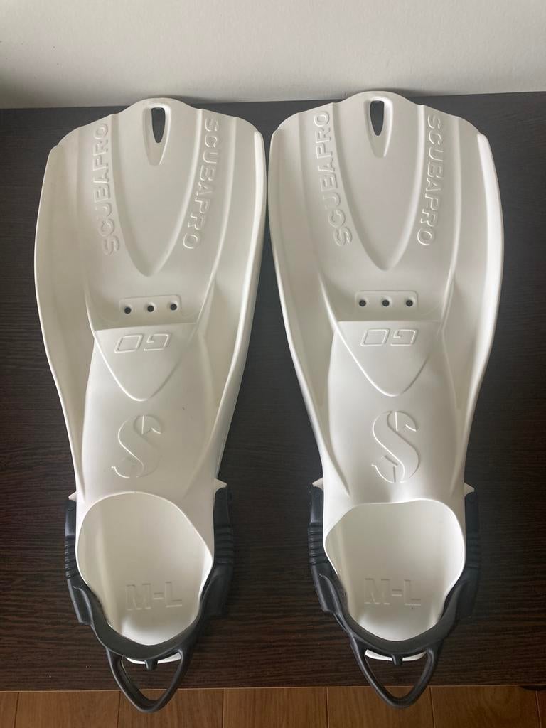 Scuba Pro Go vinnen maat M-L + Scuba Pro bag, Ophalen of Verzenden, Zo goed als nieuw