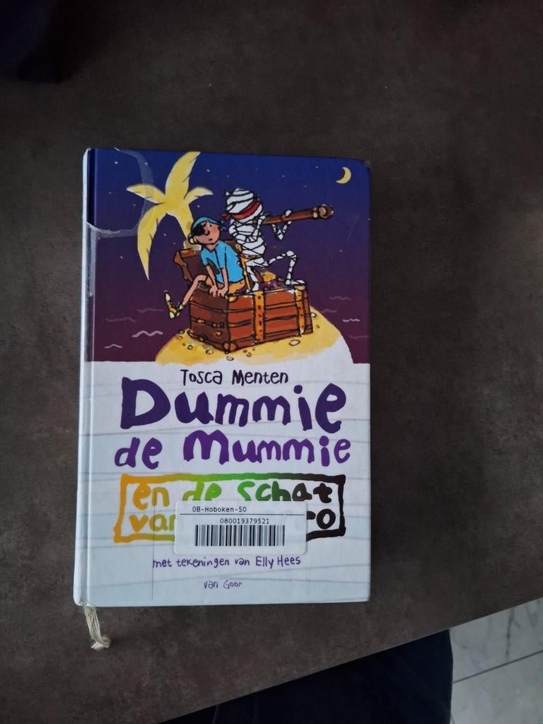 Tosca Menten - Dummie de mummie en de schat van Sohorro, Boeken, Ophalen of Verzenden, Tosca Menten