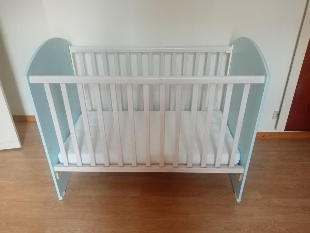 Lit de bébé pour garçon de marque Zippy., Enlèvement, Comme neuf, Lit