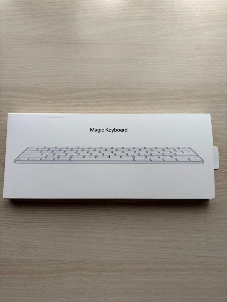 Keyboard Apple, Ophalen