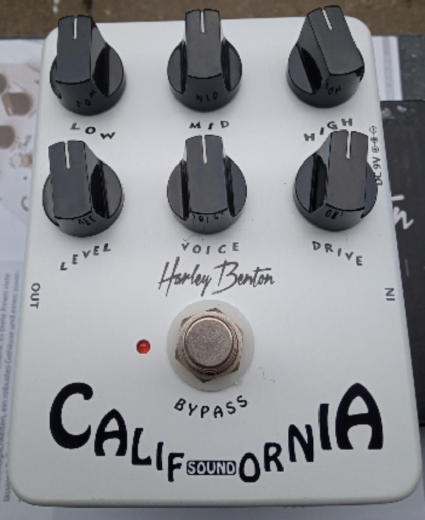 Harley Benton California (rectifier distortion + 3x EQ), Muziek en Instrumenten, Ophalen of Verzenden, Zo goed als nieuw, Distortion, Overdrive of Fuzz