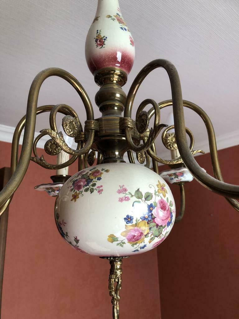 Antieke kroonluchter met bloemmotief in porcelein, Huis en Inrichting, Lampen | Kroonluchters, Ophalen of Verzenden, Zo goed als nieuw