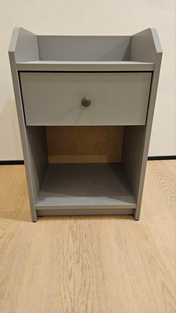 Table de chevet Ikea Hauga, Enlèvement