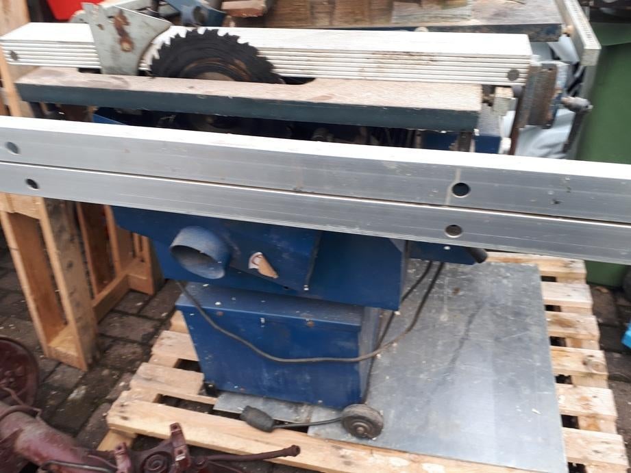 Houtcombine, Ophalen
