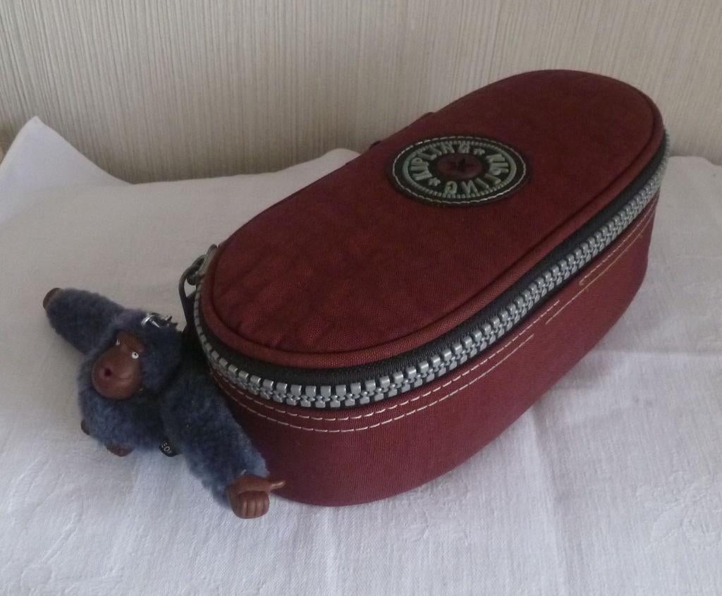 Kipling grand plumier ovale brun roux + singe, Enlèvement ou Envoi, Utilisé