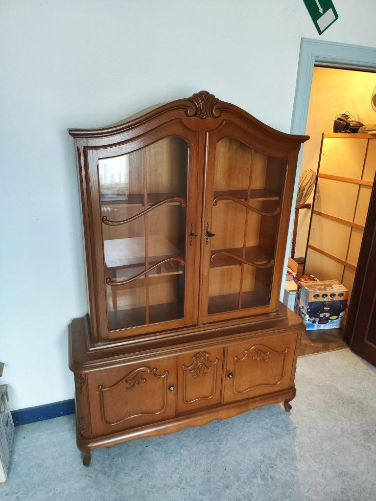 Vitrine 2 portes en bois, 25 à 50 cm, 100 à 150 cm, Utilisé, Autres essences de bois