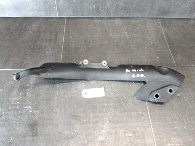 R1 2004 - 2006 Yamaha Cover Cover over demper D1-59547