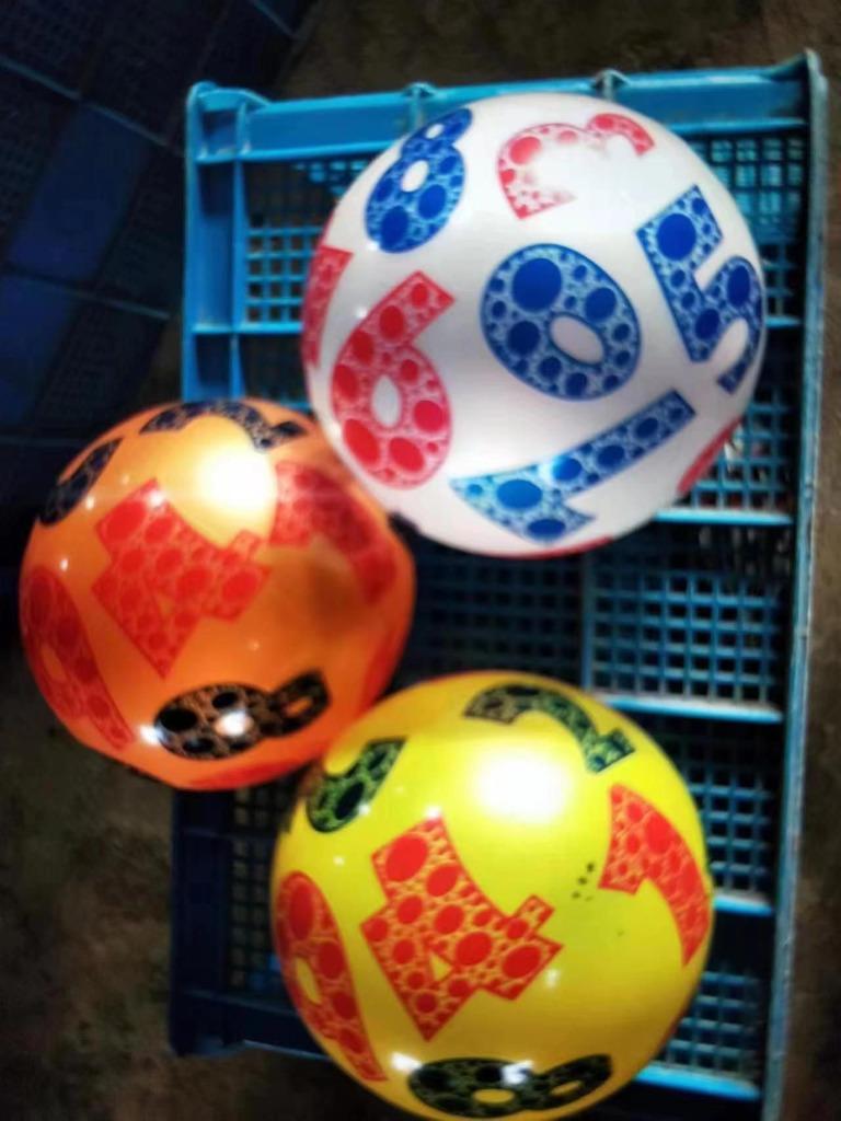 Uitgooi Carnaval Partij voetballen voor de laagste prijs, Divers, Lots de brocante, Neuf, Enlèvement