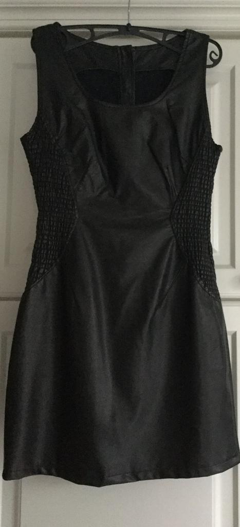 Dames jurken, 1ste foto maatje:S, de andere maat :M, Kleding | Dames, Ophalen, Gedragen, Maat 38/40 (M)