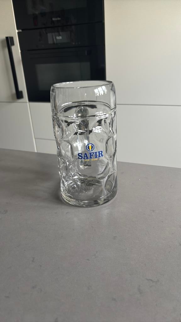 Safir 1 liter glas 2stuks verkrijgbaar, Verzamelen, Biermerken, Ophalen of Verzenden, Zo goed als nieuw