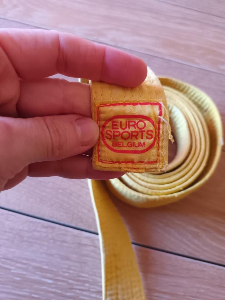 Ceinture jaune pour les arts martiaux Euro Sports Belgium, Sports & Fitness, Enlèvement ou Envoi, Taille XL, Judo, Utilisé