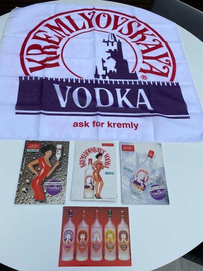 Kremlyovskaya vodka met promo materiaal, Verzamelen, Ophalen, Nieuw