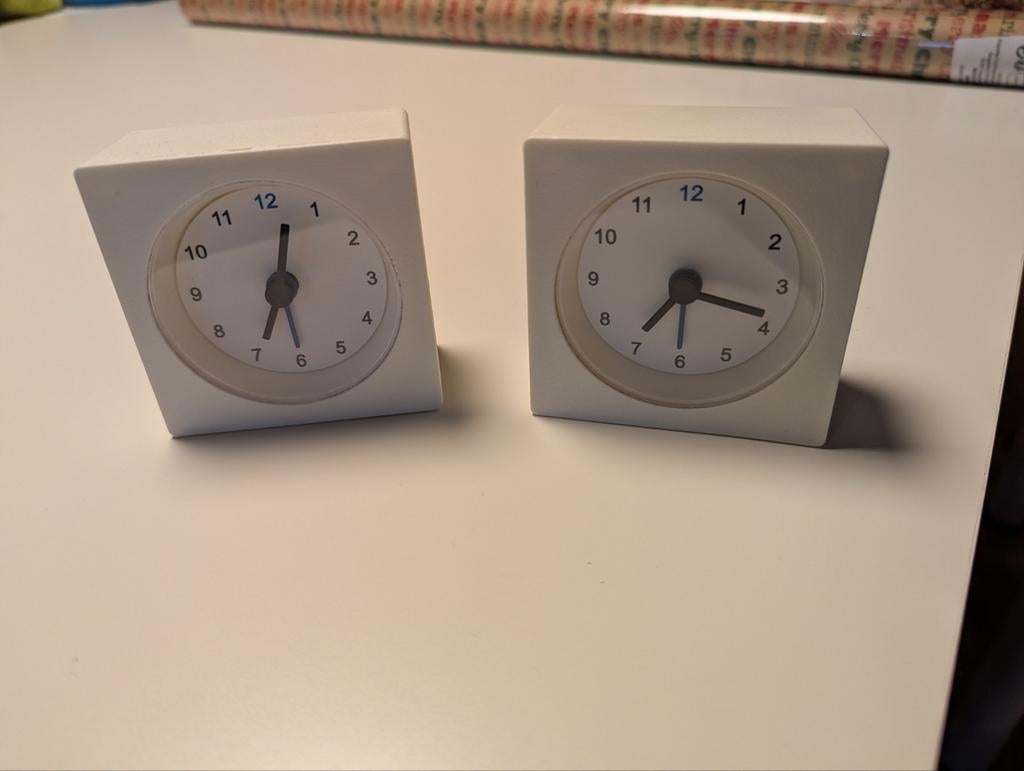 2 Ikea klokjes, Ophalen, Gebruikt