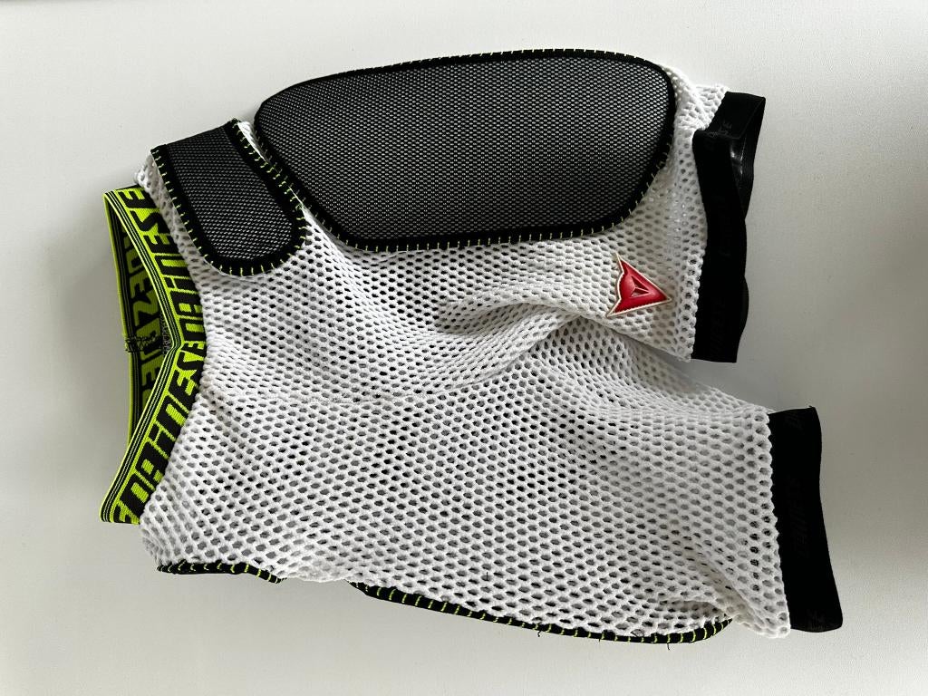 Short Dainese protection ski/snowboard enfant/ado, Enlèvement ou Envoi