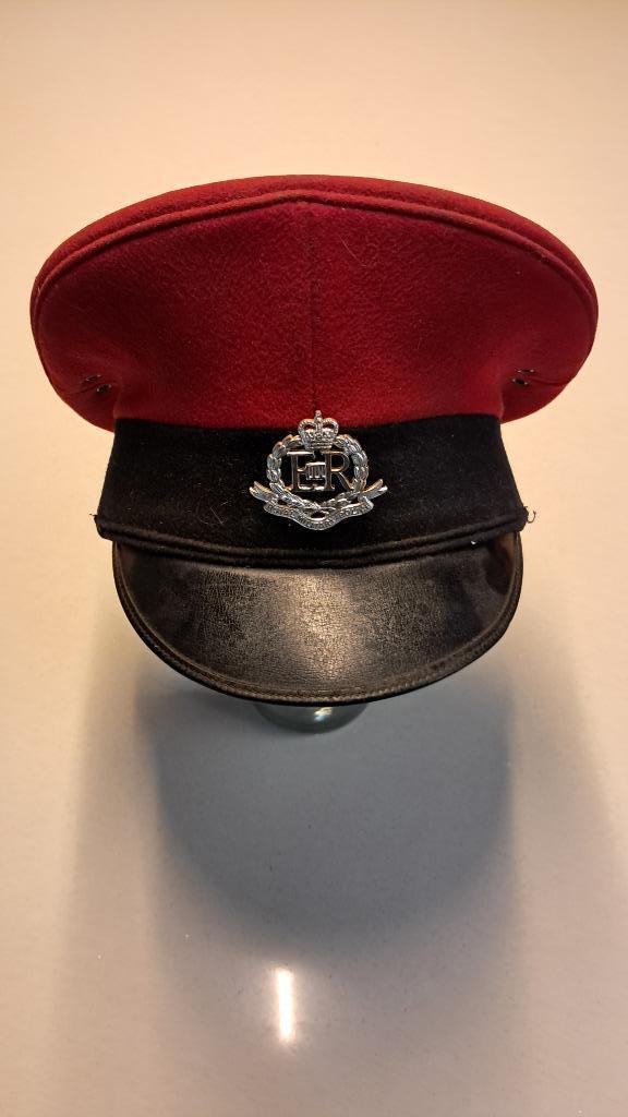 ANGLETERRE - KEPI POLICE MILITAIRE, Enlèvement ou Envoi, Armée de terre, Casque ou Béret