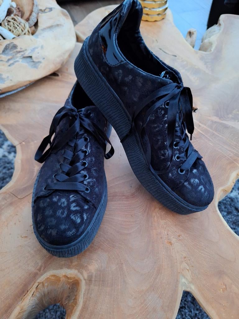 Sneakers Tango, Enlèvement ou Envoi, Comme neuf, Noir, Sneakers et Baskets